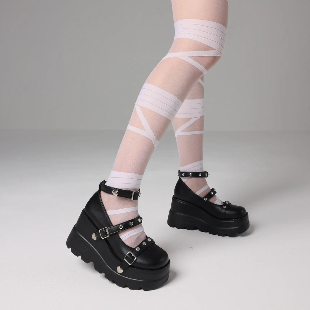 Platform Ankle Boots for Women Goth Boot round Toe Ankle Strap Buckle Heart Studs Fashion Rave Punk Concert Night Club Jennifers Body Trendy Gothic Short Booties